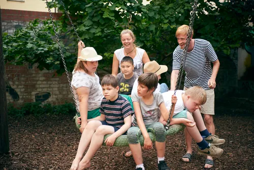 Engagiere dich in der Freizeitbetreuung von Kindern mit Beeinträchtigung in ganz Berlin!