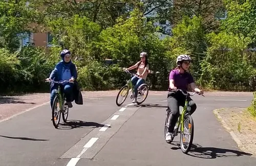 Garage10 - die Frauenfahrradschule