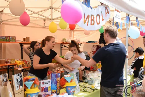 Betreue unseren Stand beim Stuttgarter Kinderfestival