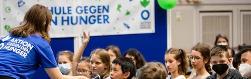 Halte Bildungsvorträge an Schulen in Bonn zum Thema Mangelernährung für unser Bildungs- und Sportprojekt Schulen gegen den Hunger