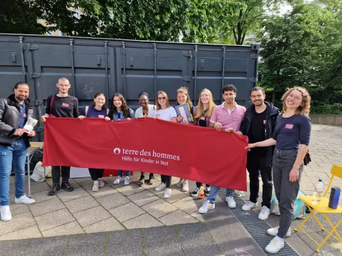 Mach mit bei "terre des jeunes Berlin" und setze dich für Kinderrechte ein!