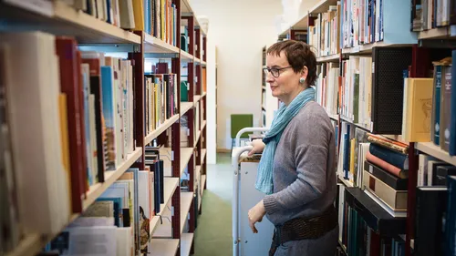 Bibliothek in einer Gesamtschule