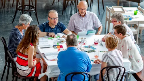 Ehrenamtliche Mitarbeit im Altenheim Wilhelmshof in der Betreuung von Senioren