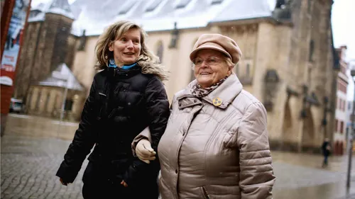 Besuchsdienst bei einsamen, älteren Menschen