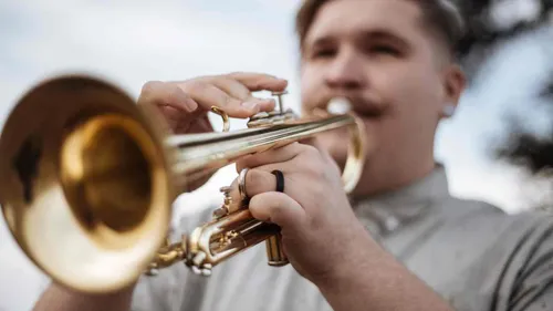 Musiker*in für ein Fest gesucht