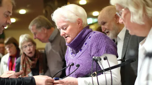 Senior*innen Zeit und Freude schenken