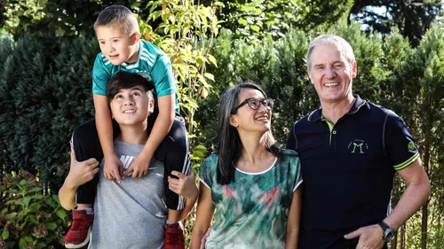 Unterstützung einer Familie nach der Geburt eines Kindes