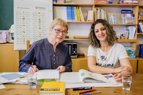 Als Sprachheld:in beim Deutsch lernen unterstützen