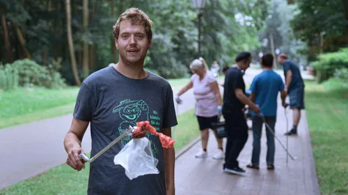 CLEAN UP Hasenheide: Müll sammeln im Park