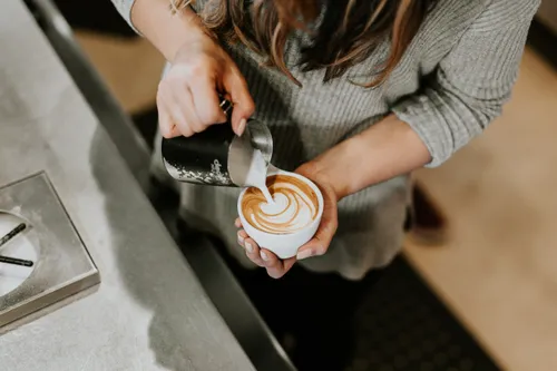 Ehrenamtliche für das Café einLaden in der Gemeinde der Frankfurter Allee