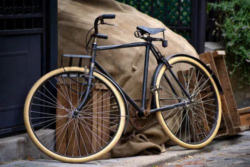 Gestalte eine Fahrradwerkstatt in einer Aufnahmeeinrichtung für Geflüchtete mit!