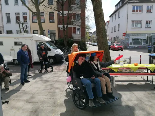 Radeln ohne Alter (Bremen): Rikscha-Fahrten für Senior:innen