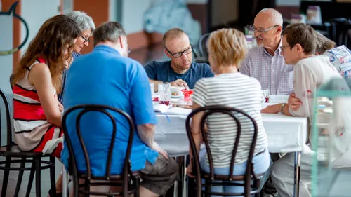 Café der Begegnung in der Jugendkapelle der Nikolaikirche Leipzig