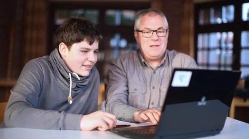 Werde Mentor*in für Schüler*innen - Digitale Nachhilfe