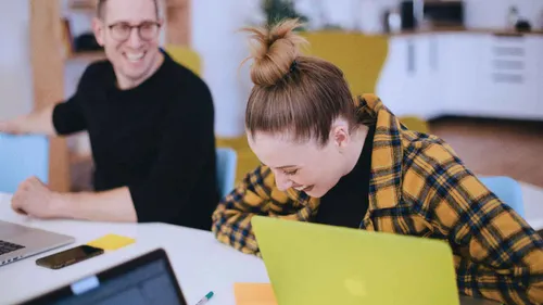 Dein Beitrag für mehr Frauen im MINT-Bereich - Baue mit uns ein deutschlandweites Netzwerk auf.