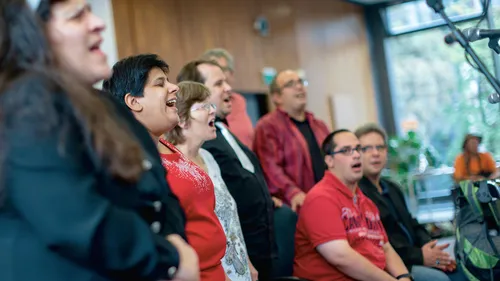 Musikbegeisterte*r gesucht: Singen mit Menschen mit Behinderung