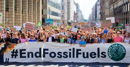 Help us fund the global climate strike in Berlin on September 20th, 2024!