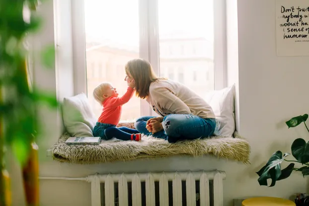 Familienunterstützung nach der Geburt eines Kindes by Büro für Bürgerengagement der AWO KV Köln, c/o JuEA