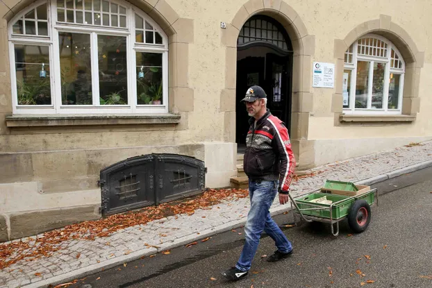 Backwarenspenden abholen für den Tagestreff by Erlacher Höhe  