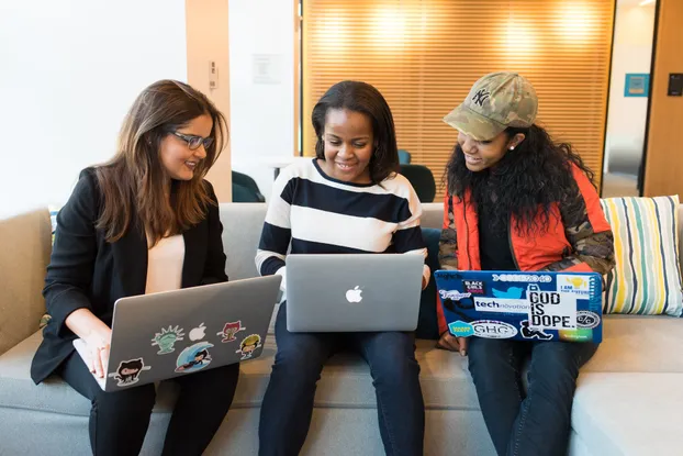 Werde Mentor:in für Schüler:innen bei ROCK YOUR LIFE! Berlin e.V.