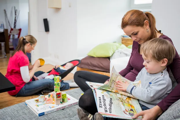 Unterstütze Familien mit Baby im Alltag by wellcome Pankow / Stützrad gGmbH