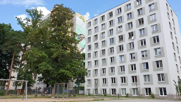 UNTERSTÜTZUNG FÜR GEFLÜCHTETE BEI DER WOHNUNGSSUCHE by Gemeinschaftsunterkunft Bernauer Straße (Hero Zukunft)