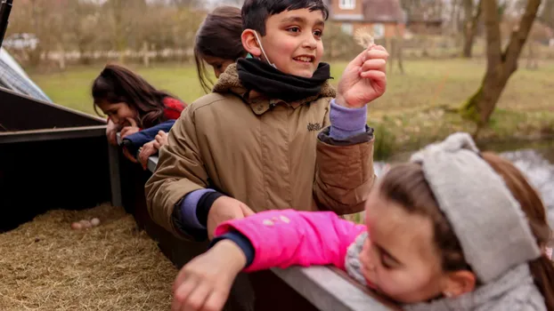 Kunst und Spiel für Kinder in einer Gemeinschaftsunterkunft by Deutsches Rotes Kreuz Kreisverband Leipzig-Stadt e. V.