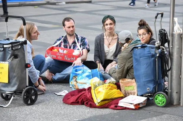 Werde aktiv und unterstütze "Warm durch die Nacht" Stuttgart bei youngcaritas Stuttgart