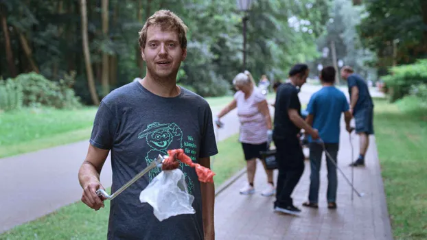 CLEAN UP Hasenheide: Müll sammeln im Park by Neuköllner EngagementZentrum