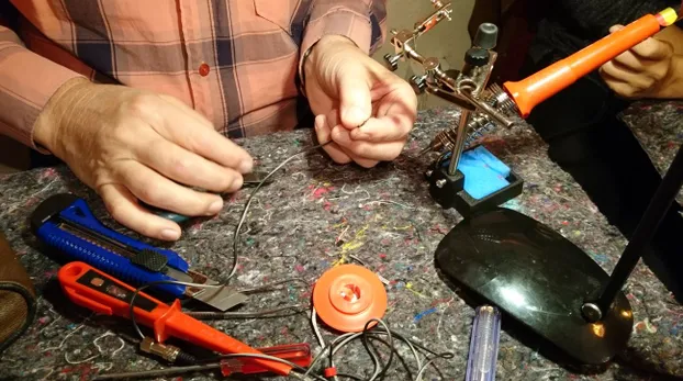 Repair Café im Café Grenzenlos bei Psychosozialer Verbund (PSV) Treptow e.V.