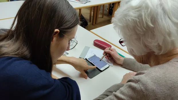 Neuhausen: Unterstütze die Smartphone-Sprechstunde für Senior*innen by youngcaritas München