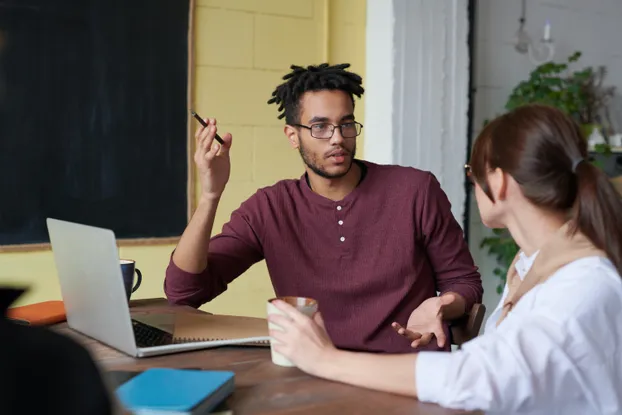 Unterstütze junge Menschen beim Deutsch lernen und im Rahmen ihrer Berufsausbildung bei MARIE Engagementbüro