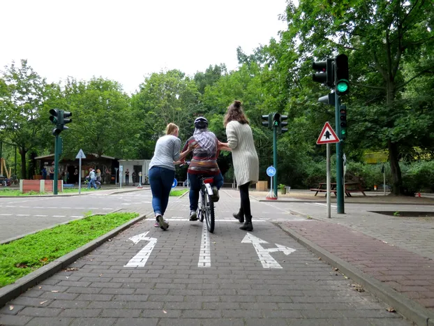 Radfahrtraining für (geflüchtete) Frauen und Mädchen (ab 16 Jahren), JVS Wilmersdorf