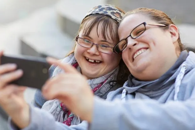 Begleite beeinträchtige Kinder und Jugendliche in ihrer Freizeit (ID: 319423)
