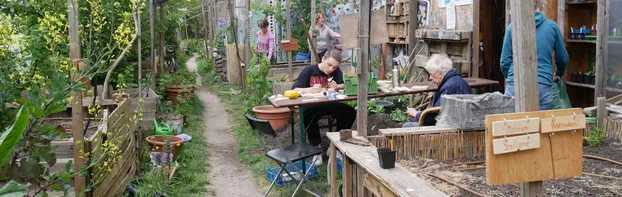 Urban Gardening und mehr in Altona by KulturEnergieBunkerAltonaProjekt e.V.