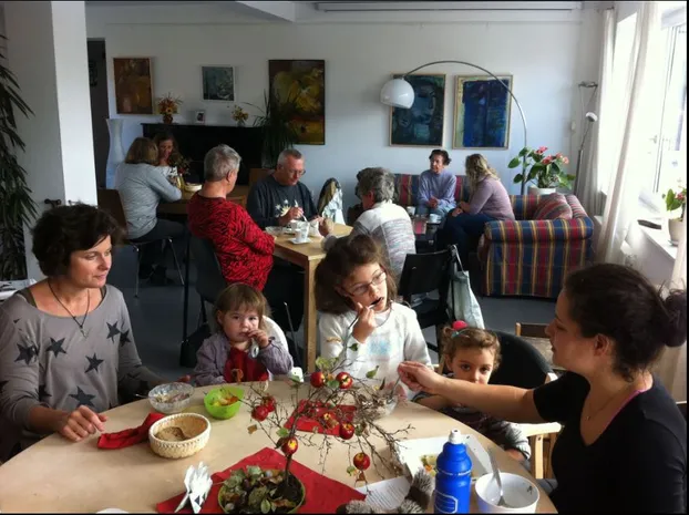 Unterstütze unser Familienzentrum als Familien- oder Lernpate*in bei Familienzentrum Trudering, ein Dach für Generationen