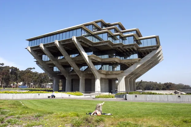 UC San Diego mandates classes on climate change