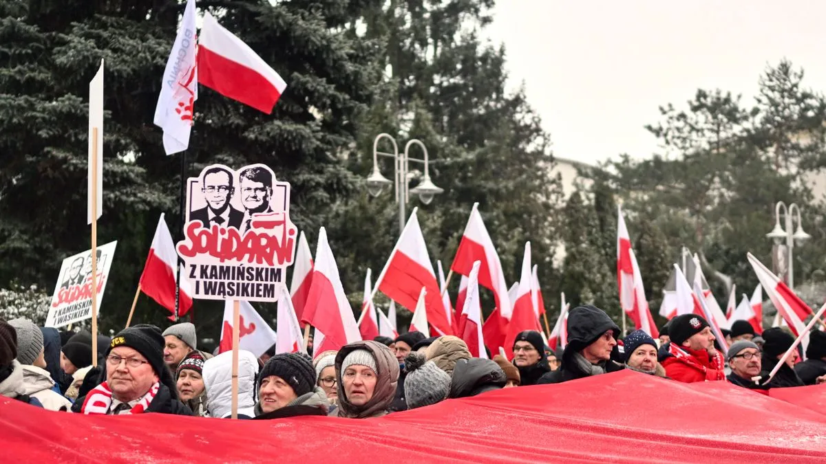 https://www.spiegel.de/ausland/machtwechsel-in-polen-kampf-um-das-politische-system-a-a6d37e99-f936-417e-a167-59db74487311