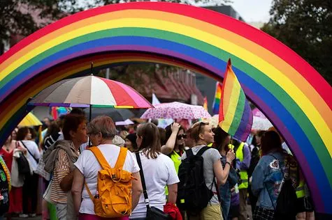 Deutscher Bundestag - Experten berichten über die Lage von Kindern mit queerer Identität